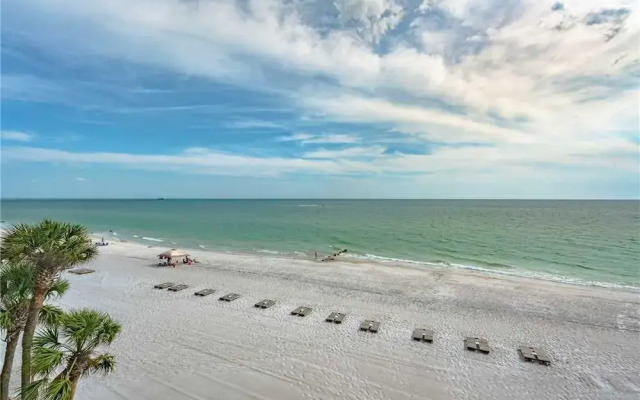 Las Brisas 306 - Three Bedroom Condo