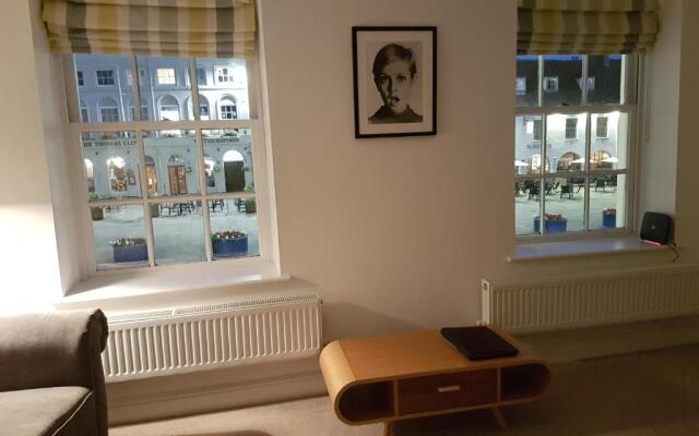 Warwick Market Place Apartment
