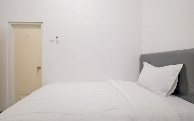 OYO 3467 White Residence