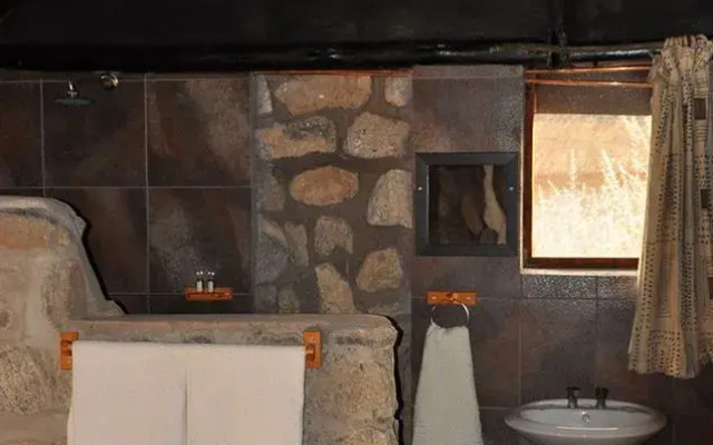 Kapika Waterfall Camp