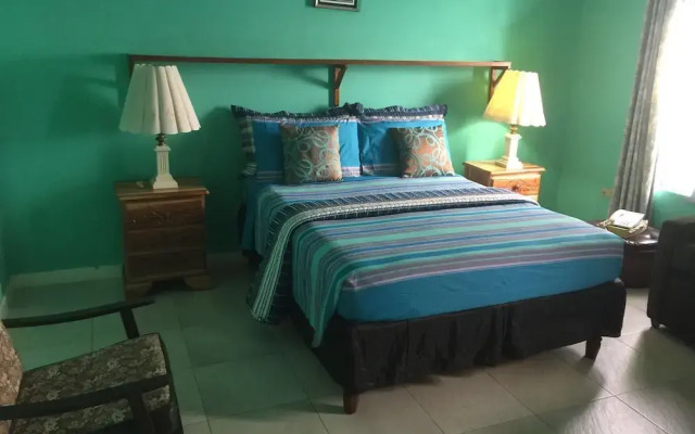 Cool Breeze Beach Studio
