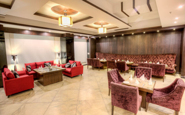 Mercure Chandigarh Tribune Chowk
