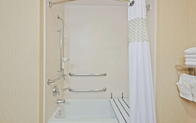 Hampton Inn by Hilton Gainesville-Haymarket