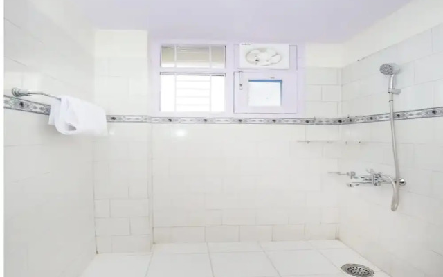 OYO 10870 Home 3BHK Near Museum Chaura Maidaan