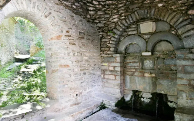 Thalia Traditional Guest House