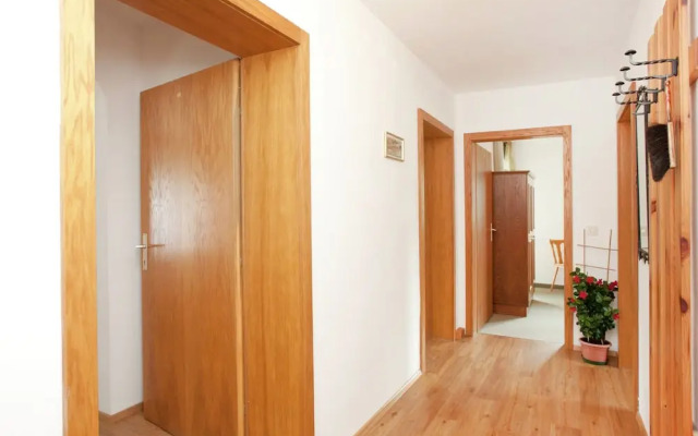 Apartment With Balcony in Hart im Zillertaler