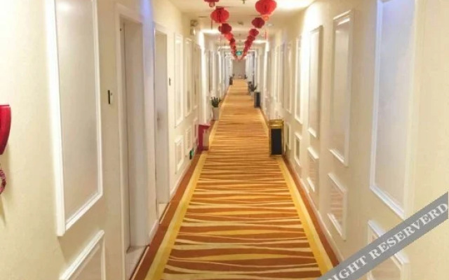 Zhongzhou Business Hotel