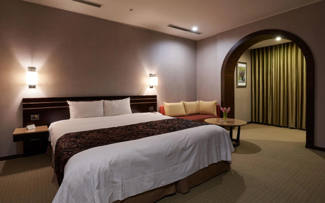 Sol Hotel