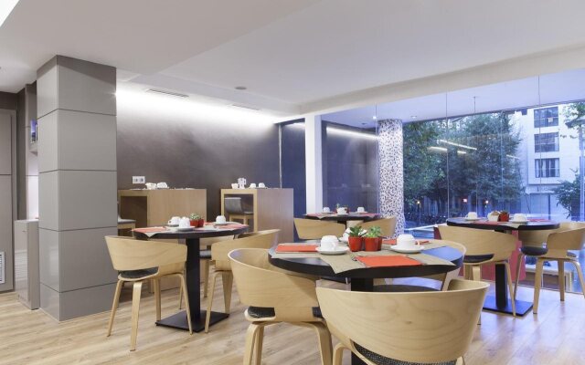 Отель America Barcelona