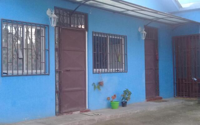 Hostal Caza Azul