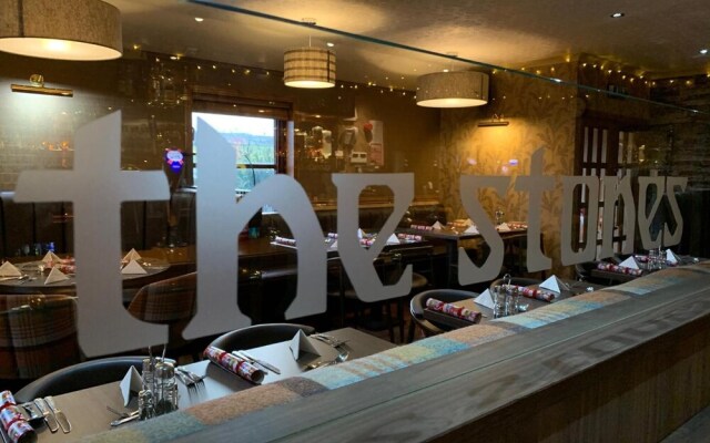 Standing Stones Hotel