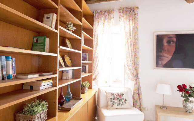 RSH Farnese Stylish Apartment 2