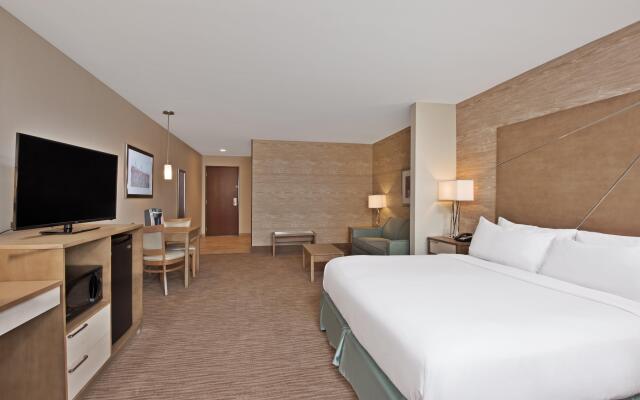 Holiday Inn Express & Suites New Cumberland by IHG