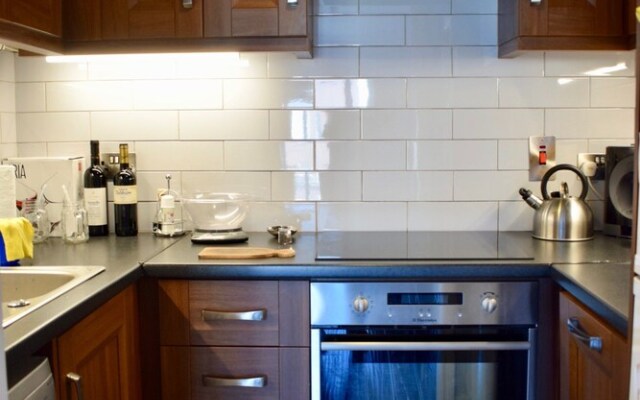 1 Bedroom Apartment Close To City Centre