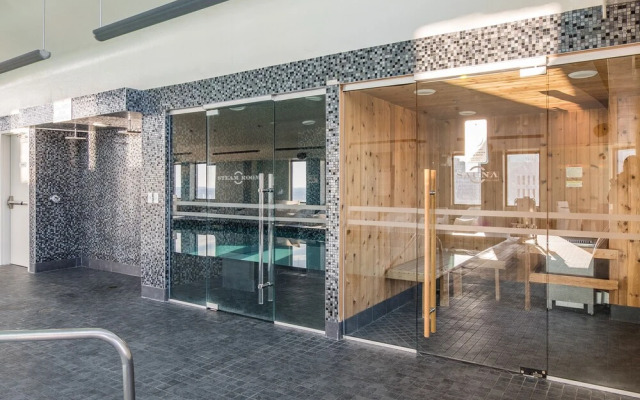 FRONTDESK The Churchill Apts Downtown Minneapolis