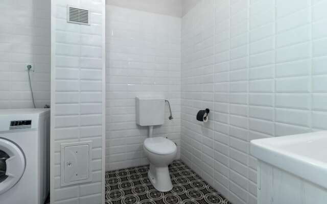 Beautiful Apartment in Dramalj With Wifi and 2 Bedrooms