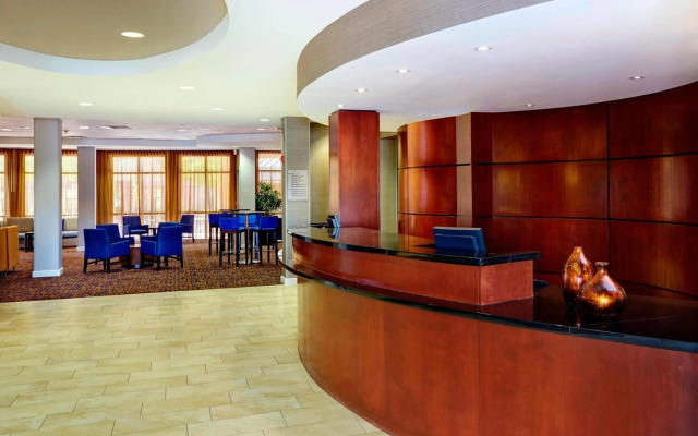 Courtyard by Marriott Phoenix North/Happy Valley