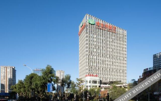 Vienna Hotel (Kunming Huochezhan Xishan wandaguangchang dian)Dianchiludian)