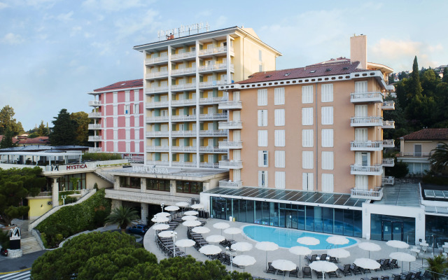 Havila Hotel Raftevold