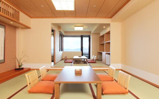Satoyu Mukashibanashi Yuzanso Ryokan