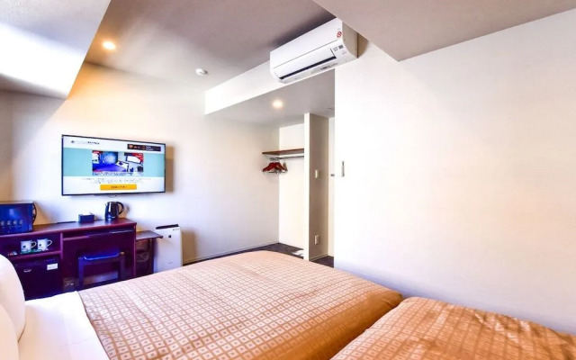 HOTEL LiVEMAX Shin Yokohama