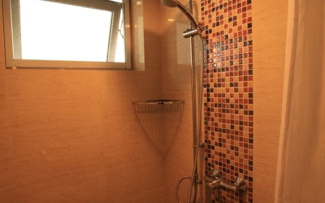 Zhantan Courtyard Hotel