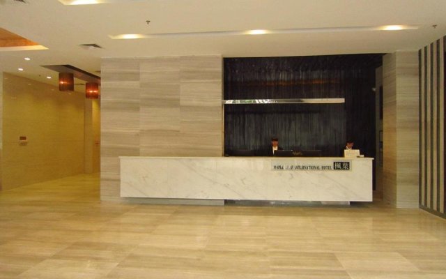 Maple Leaf International Hotel