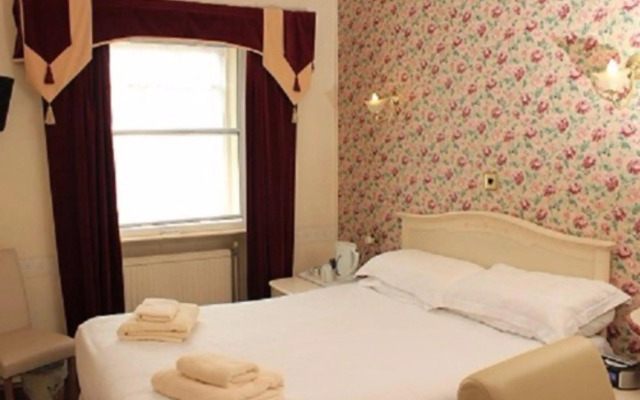 Virginia House Hotel