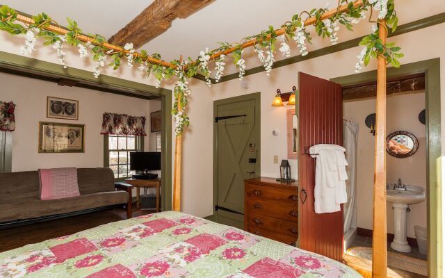 The Inn at Buck Hollow Farm