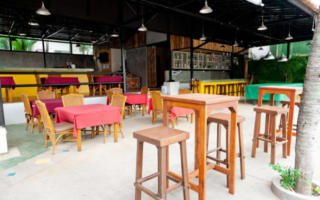 Fullmoon Beach Resort
