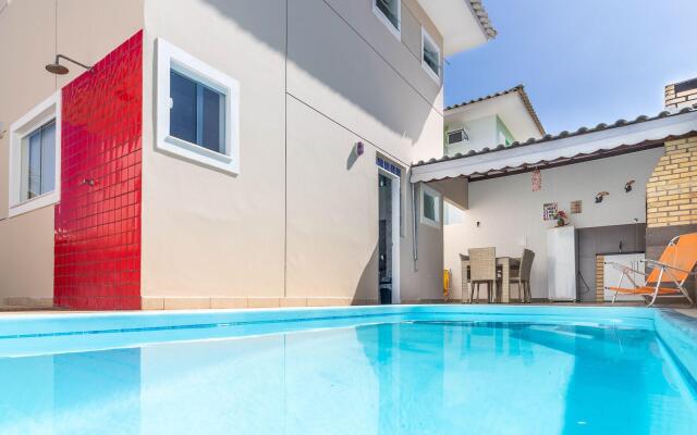 GB07 Ótima Casa 4 Suítes com Piscina em Guarajuba