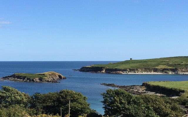 Sandycove House