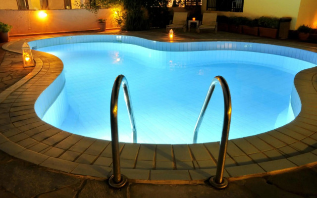 Cleopatra Apartments