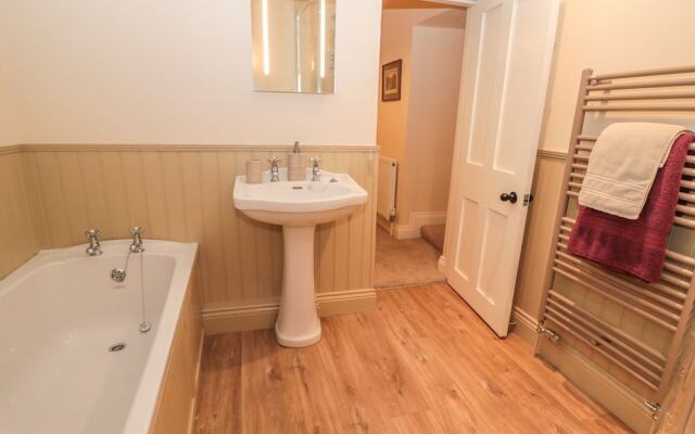 Holly Garth, Barnard Castle