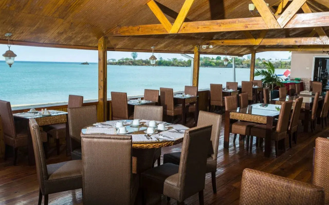 Starfish Tobago Resort