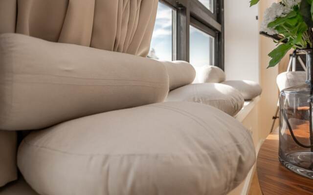 Nomad's Porto City & View