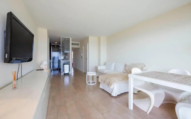 Appartement 70 m2 face à la mer, dernier étage, au bord des plages - Apartment in Cannes - Photo 3