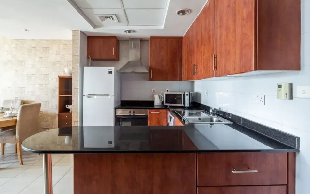 Fashionable 1BR in the Trendy Jlt! Sleeps 4!