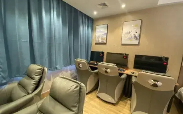 Feiyu Smart E-sports Hotel (Hefei University Town Anhui University Qingyuan Campus)
