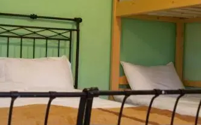 Country Club La Mesteceni