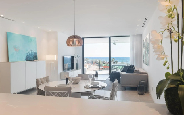 Infinity 1-7 LUXE SEA VIEW 2B