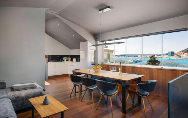 New luxury apartment Bacvice