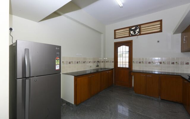 OYO 9785 Home Spacious 3BHK Rock Beach