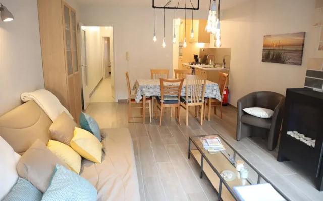 Apartment in Nieuwpoort With sea View