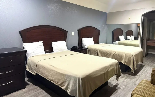 Hotel O Regency Suites Houston - IAH Beltway 8