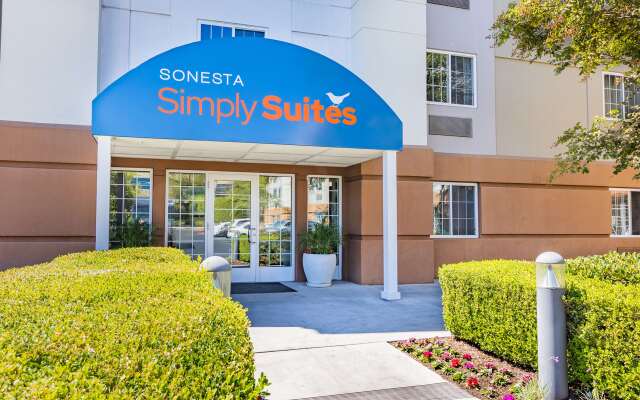 Sonesta Simply Suites Denver West Federal Center