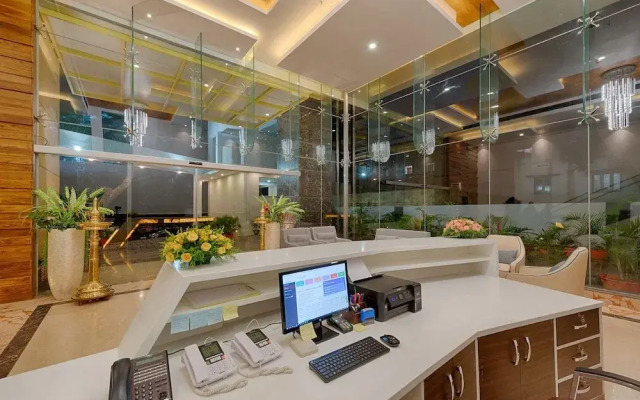 Hotel Lance International