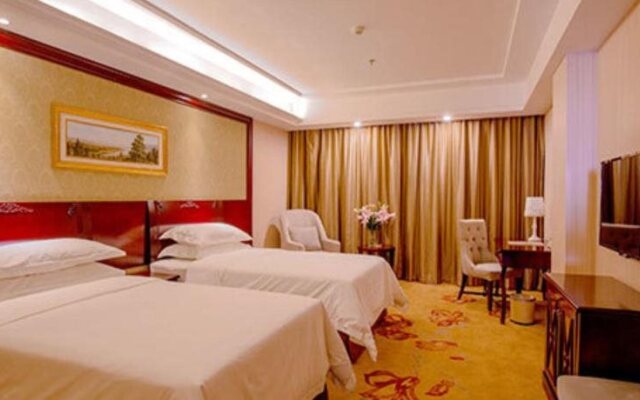 Vienna Dongguan Tangxia Guanlan Lake Golf Club
