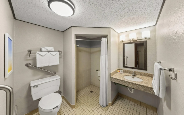 Days Inn by Wyndham Winona
