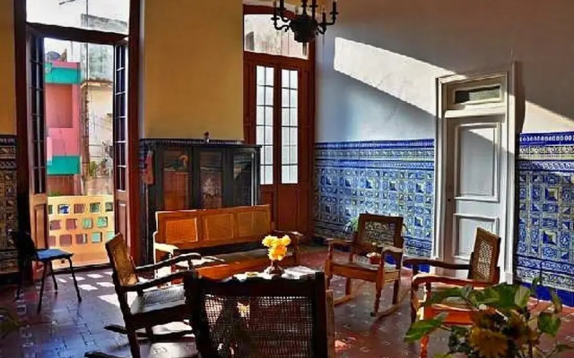 Sierra-Barroso's Colonial House